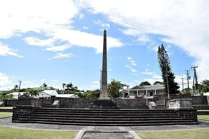 An Exciting, Scenic and Historical Island Tour - The guide experience: friendly, Q&A-friendly, and good at making sense of the island