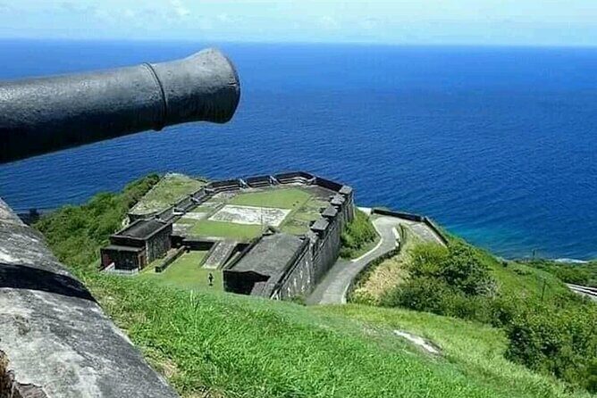 Best of St. Kitts Highlight Tour and Beach - The driving route: starts on the western side, then back to you