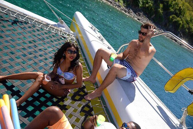 Leisure Full Day Catamaran (Blue, Aqua or LIC) - Price and value: what $155 really buys you