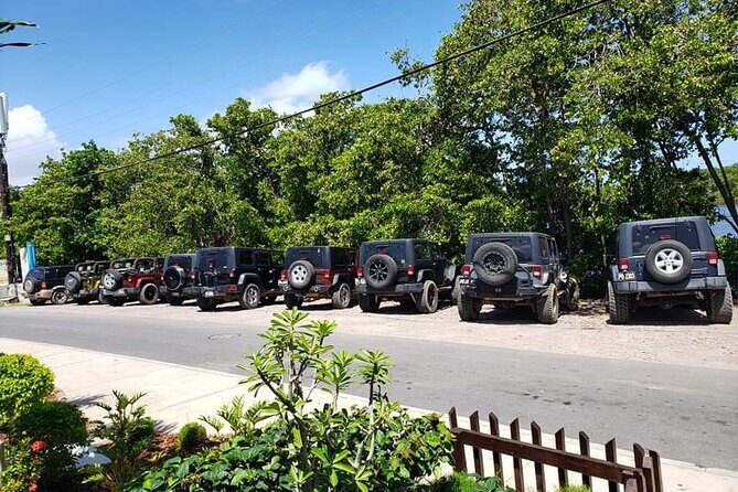 Self Drive 4x4 Off Road Jeep Wrangler & Beach Chill - The off-road driving feel: fun, bumps, and how guides keep it safe